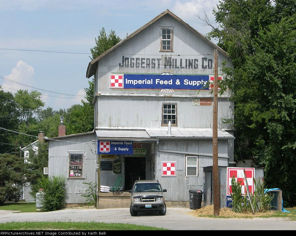 Feed and Supply on the BNSF