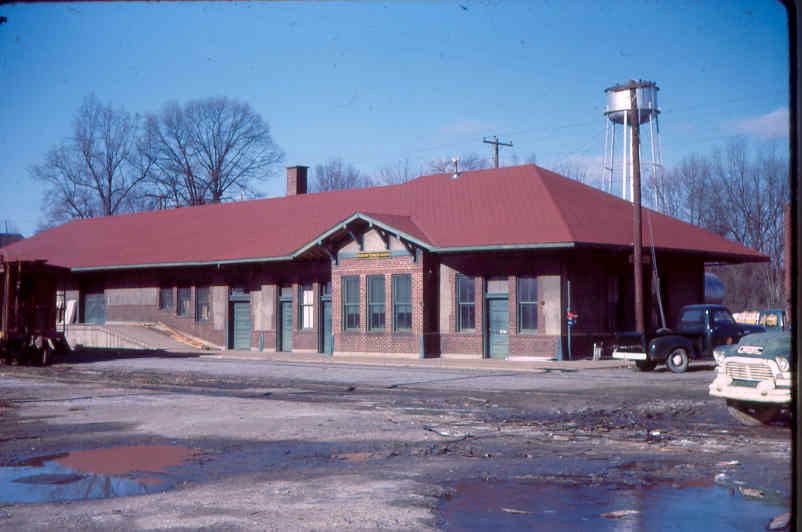 NC&StL Sparta, TN Depot 1964