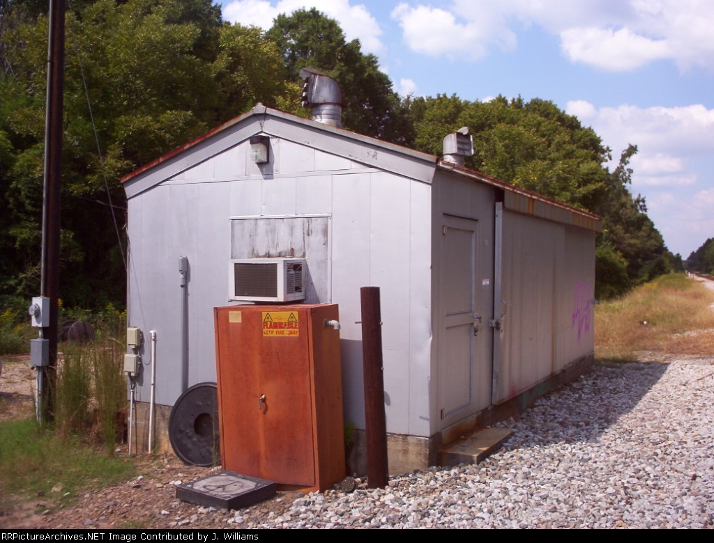 CSX signal maintainers shed