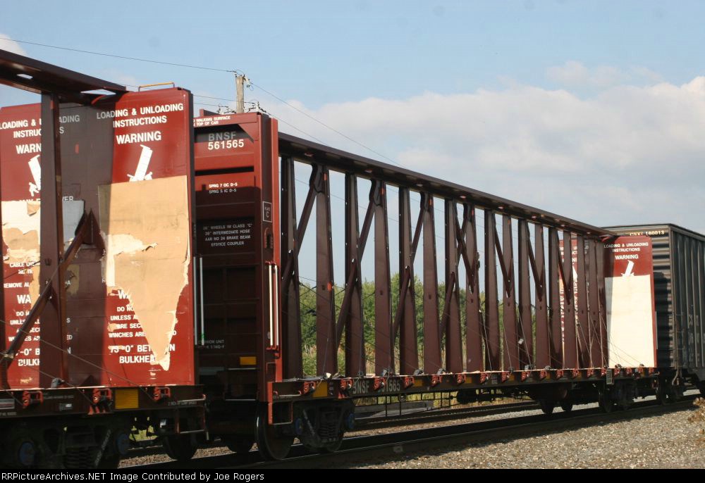 BNSF 561565