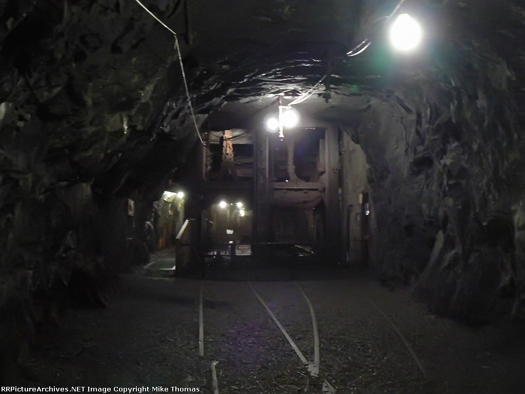 No. 9 Mine Tour & Museum