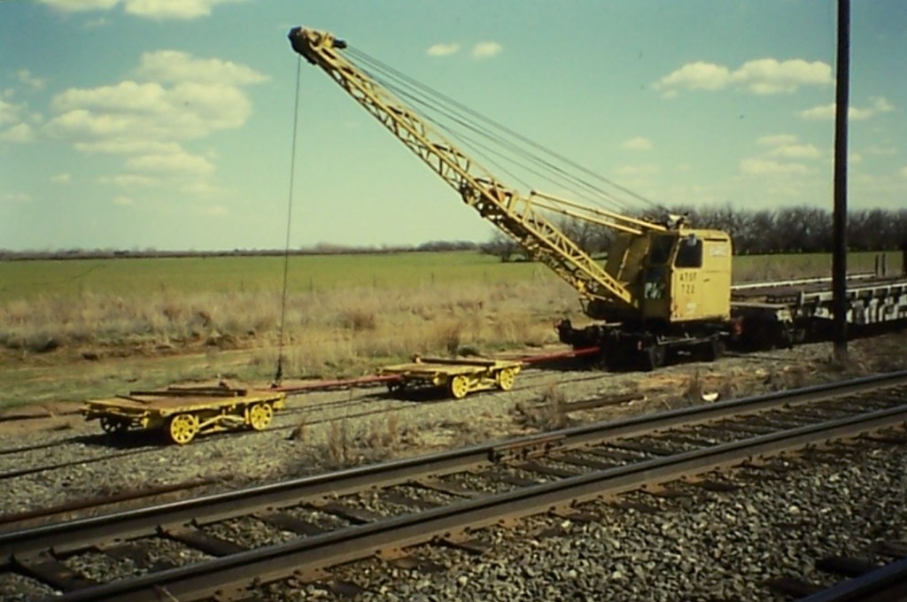 ATSF 722 BURRO CRANE