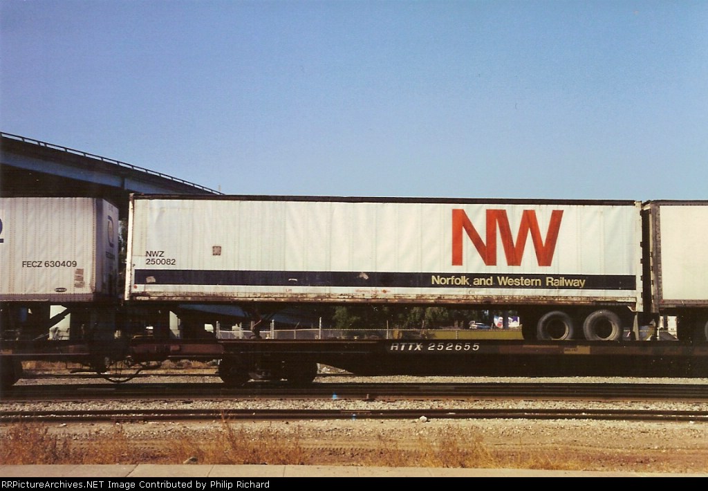NWZ 250082