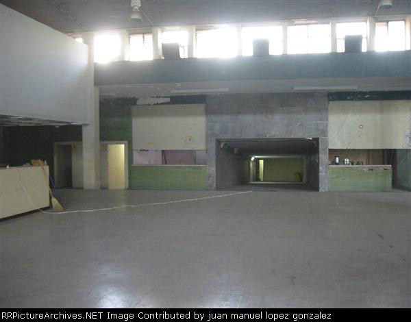 FNM passenger station