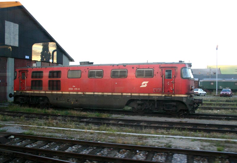 Old Rustbucket Sits Near Wien Sudbahnhof