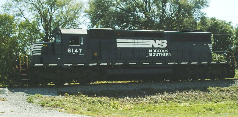 NS SD 40-2 6147 