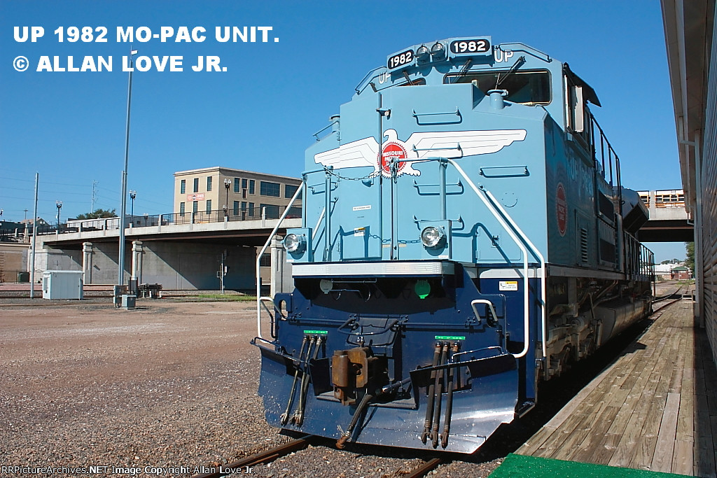 UP 1982 MO-PAC HERITGE UNIT