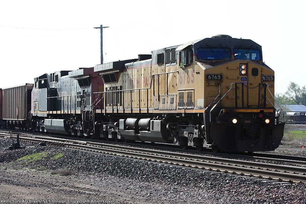 UP 6765 west