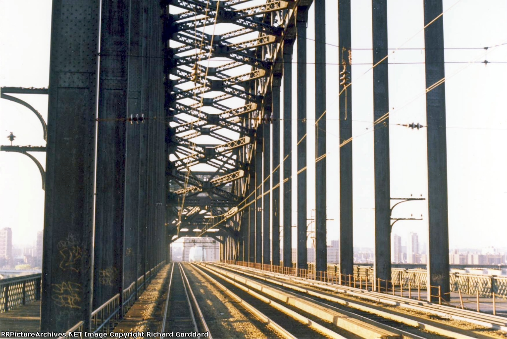 Center Span of the Hell Gate Bridge