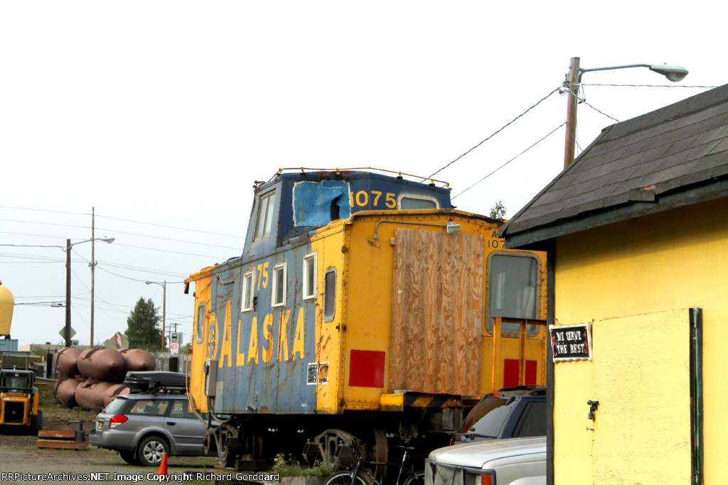 Ex Alaska RR caboose #1075