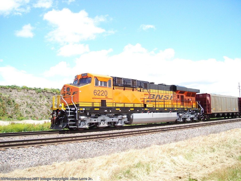 BNSF 6220