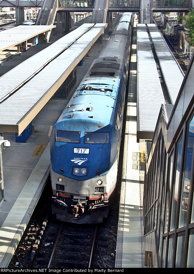 AMTK 717 With Tr. 232, EB Empire Service