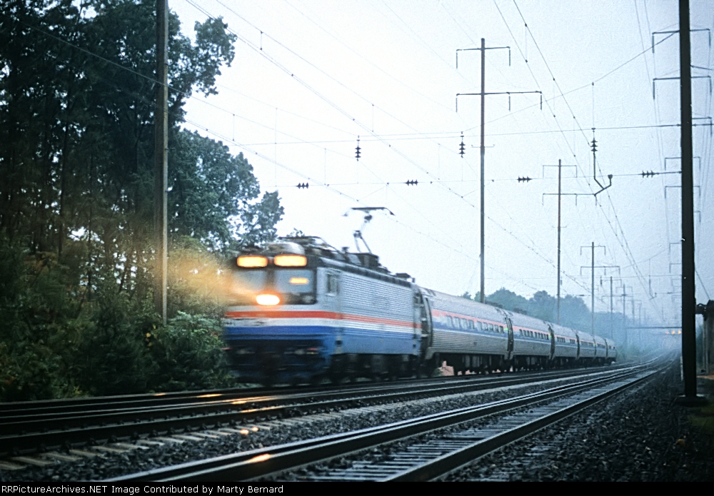 Amtrak AEM7 With Tr. 123 The Yankee Clipper