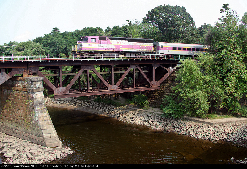 MBTA 1136, Tr. 223, Merrimac River