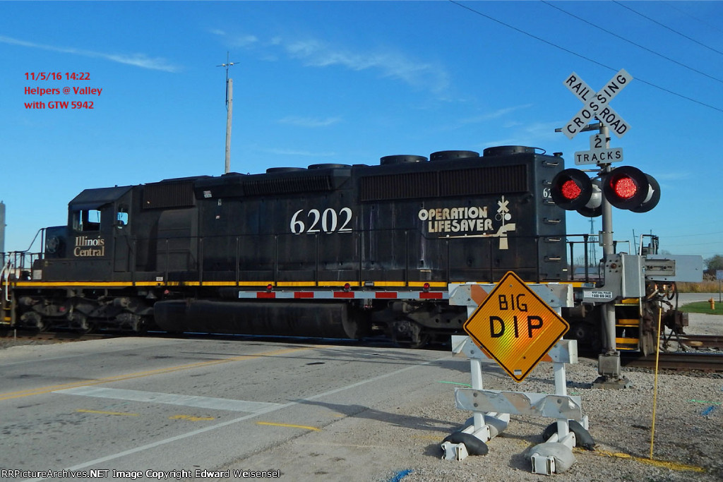 Lifesaver and Trunkan 5942 are the helper duo