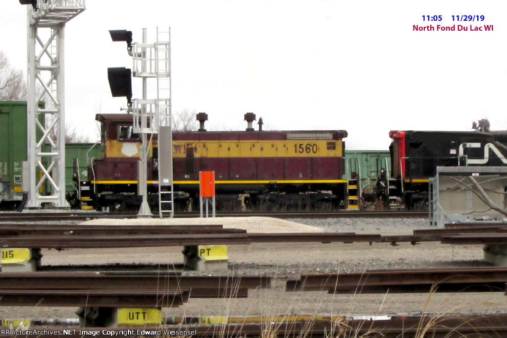 Paired with WC 1570 working the south pull-downs