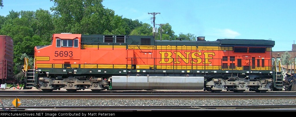 BNSF 5693