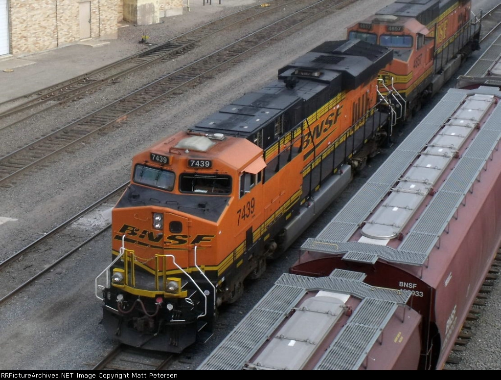 BNSF 7439