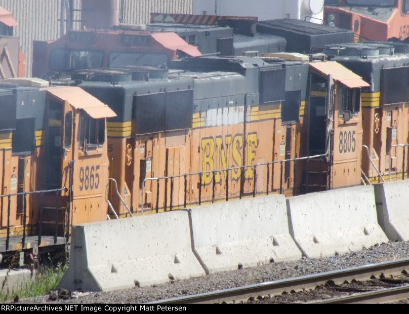 BNSF 8805