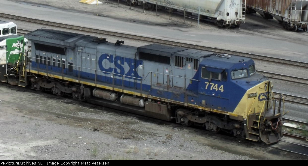 CSX 7744