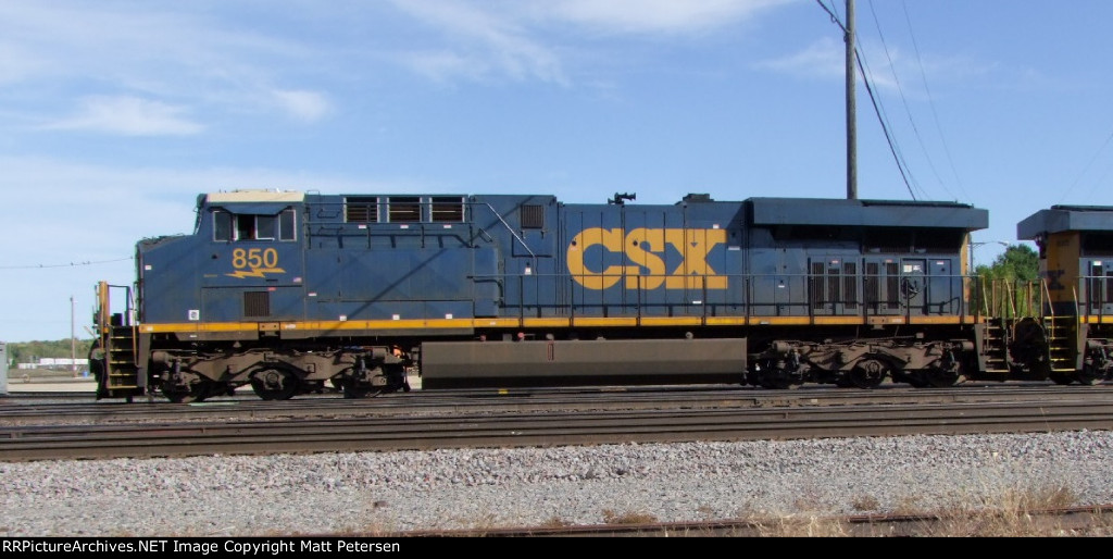 CSX 850