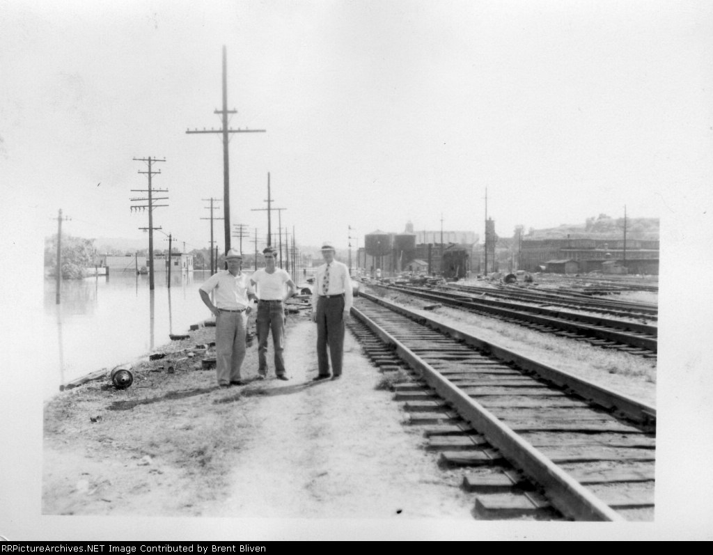 Kansas City Terminal Engine Facilities 1951 Flood (3)