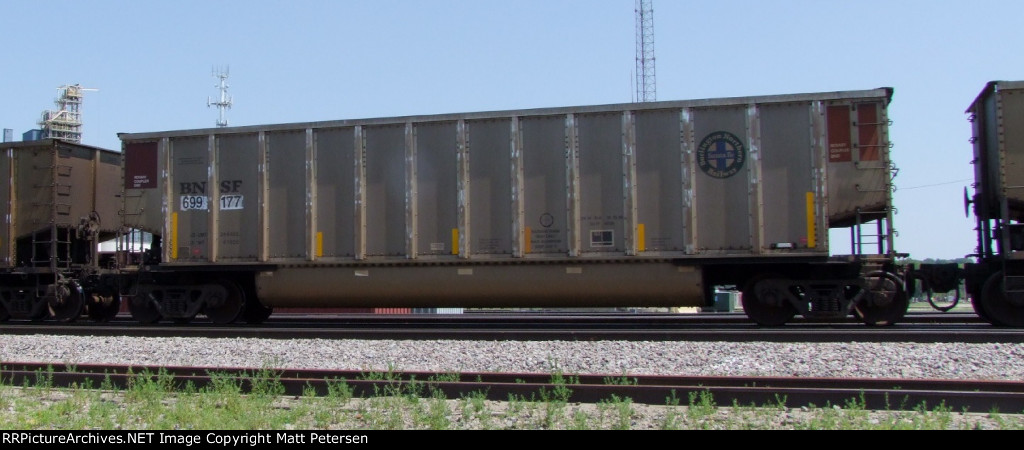 BNSF 699177