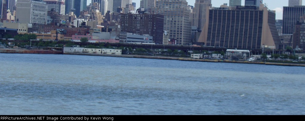 High Line viaduct between 30 and 33 Street