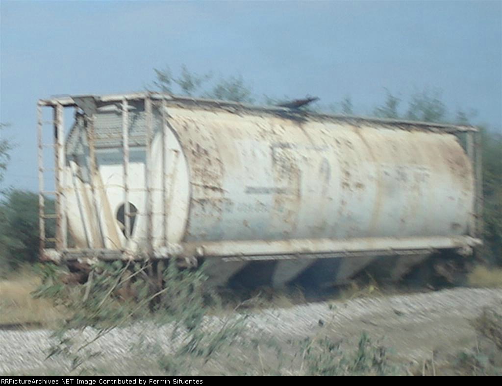 N de M Cilindrical Hopper