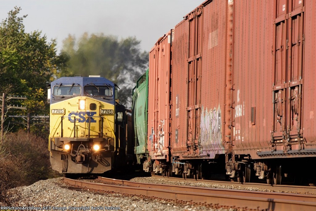 CSX 7745 C40-8W