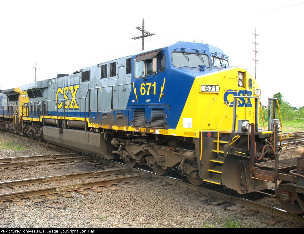 CSX 671