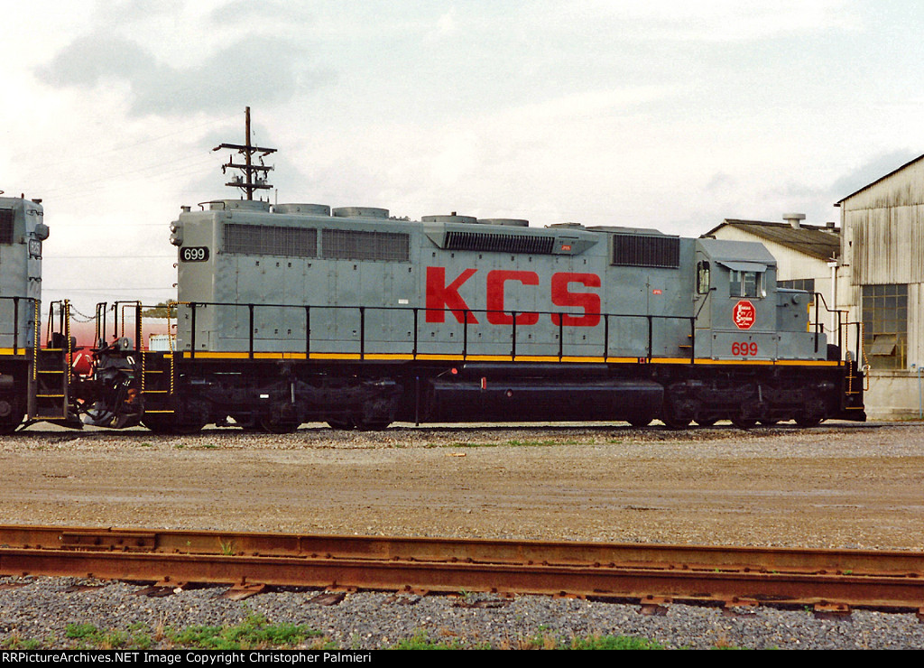 KCS 699