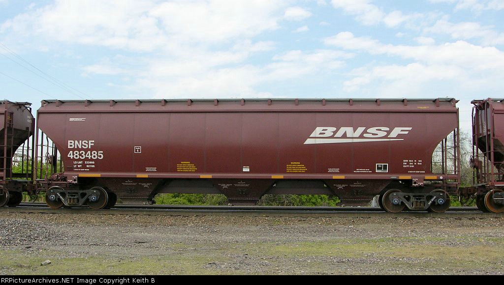 BNSF 483485