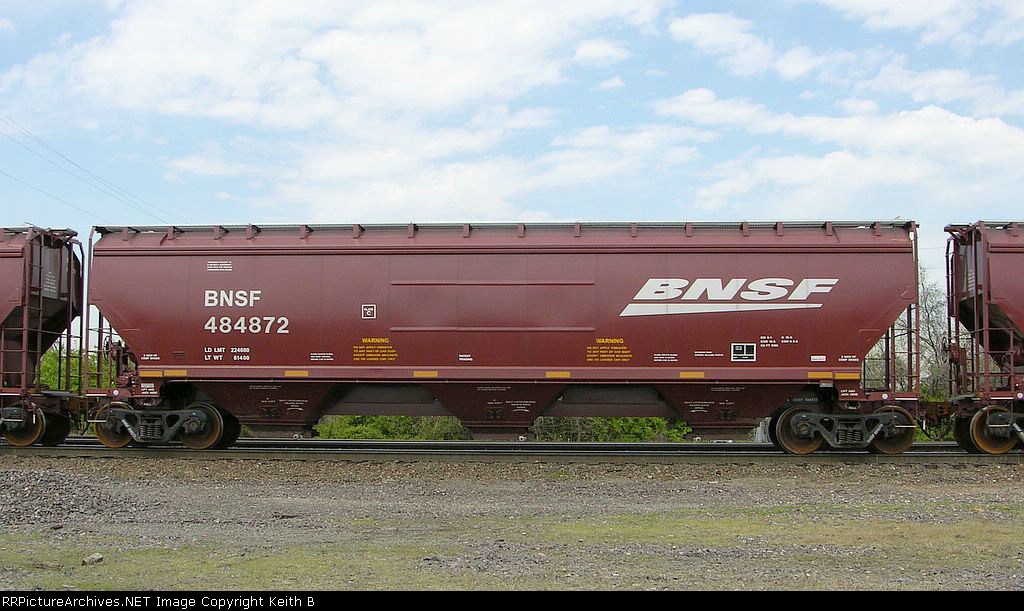BNSF 484872