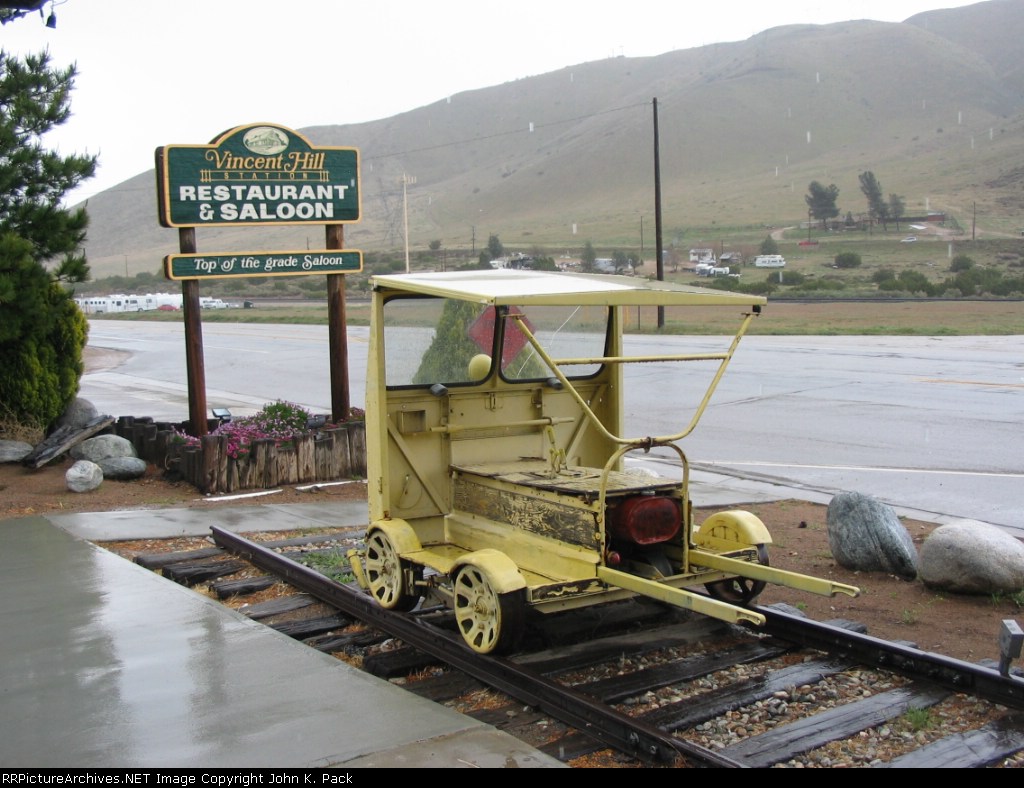 SPEEDER AT VINCENT GRADE