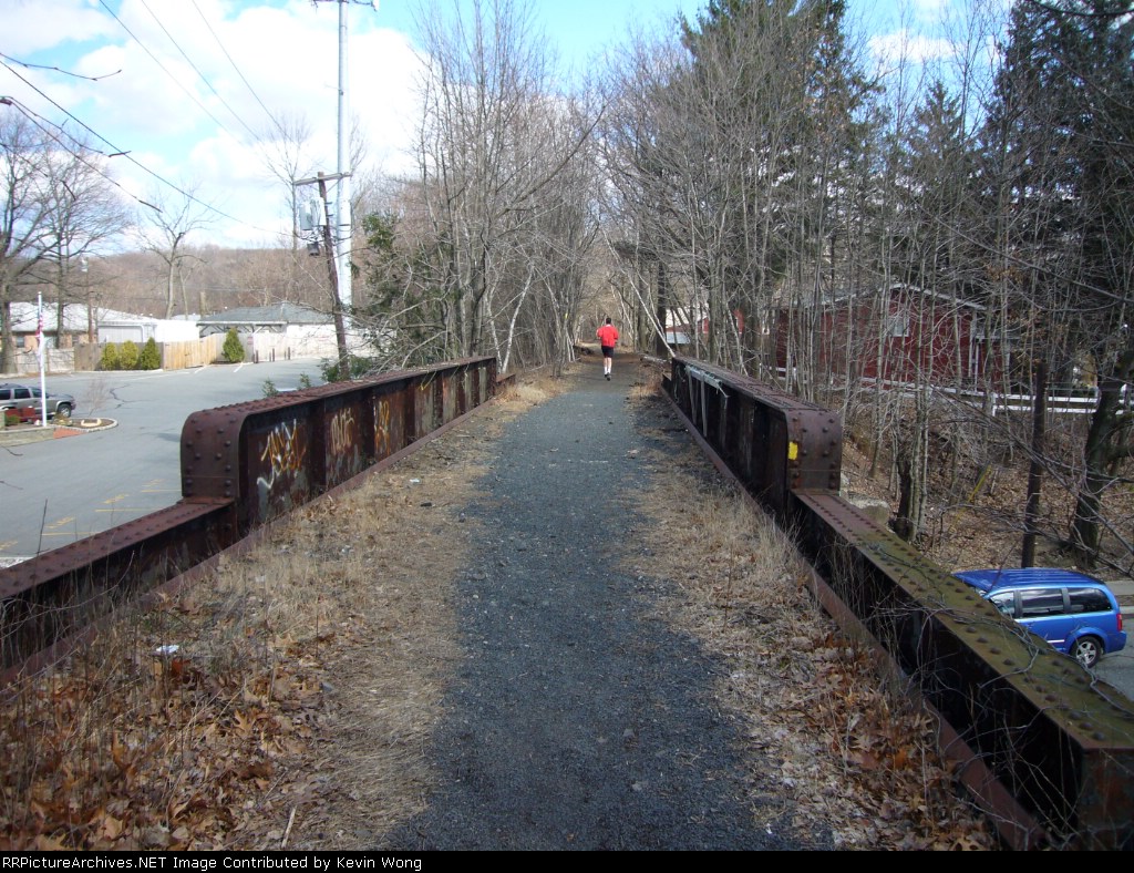 Erie Caldwell branch ROW now pedestrian trail
