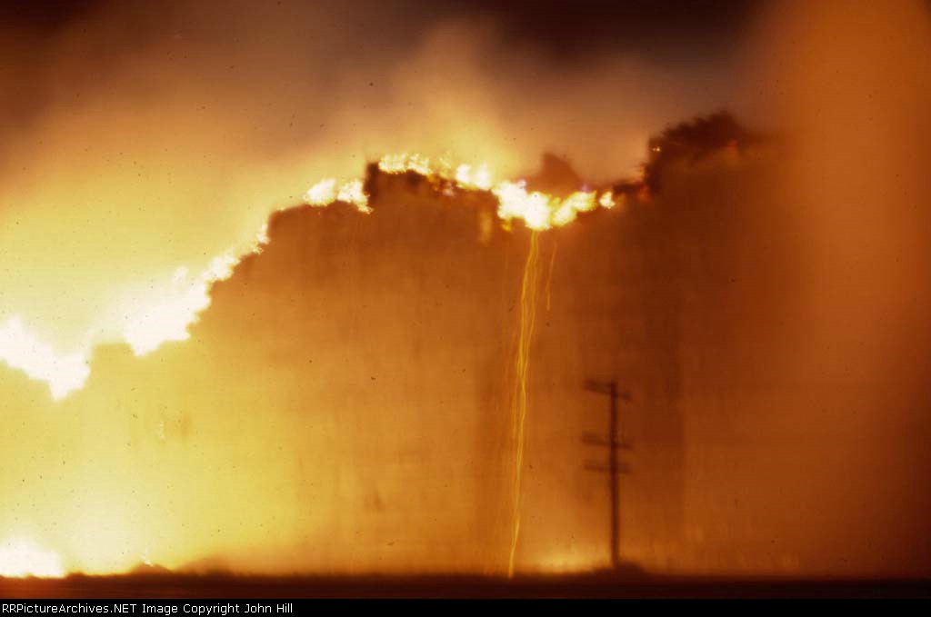 105536 Burdick 1 and 2 grain elevator fire on C&NW exM&StL