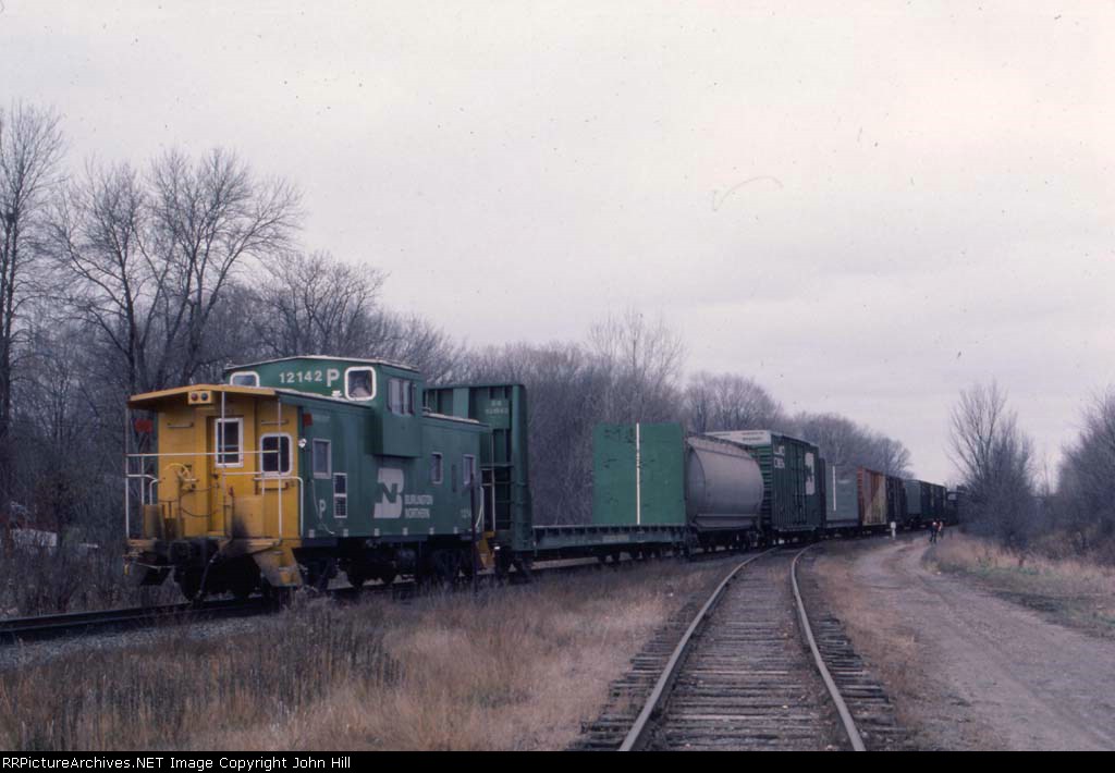 1122-05 Westbound BN freight