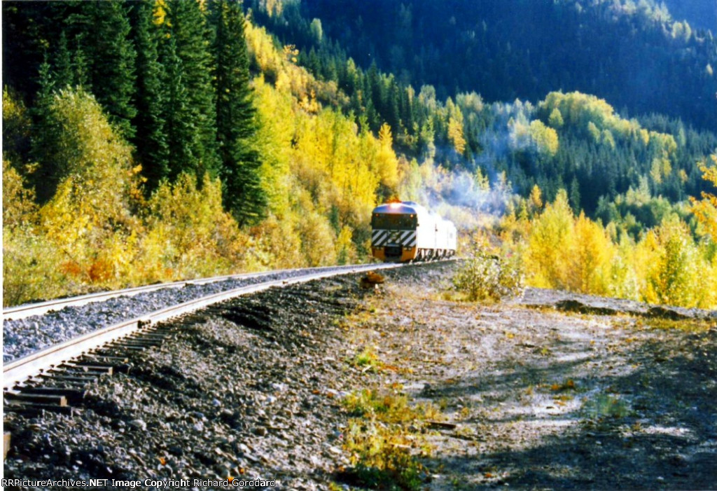 3 BC budds travel thru the Fall Colors 