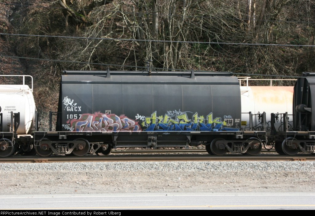 GACX 1057