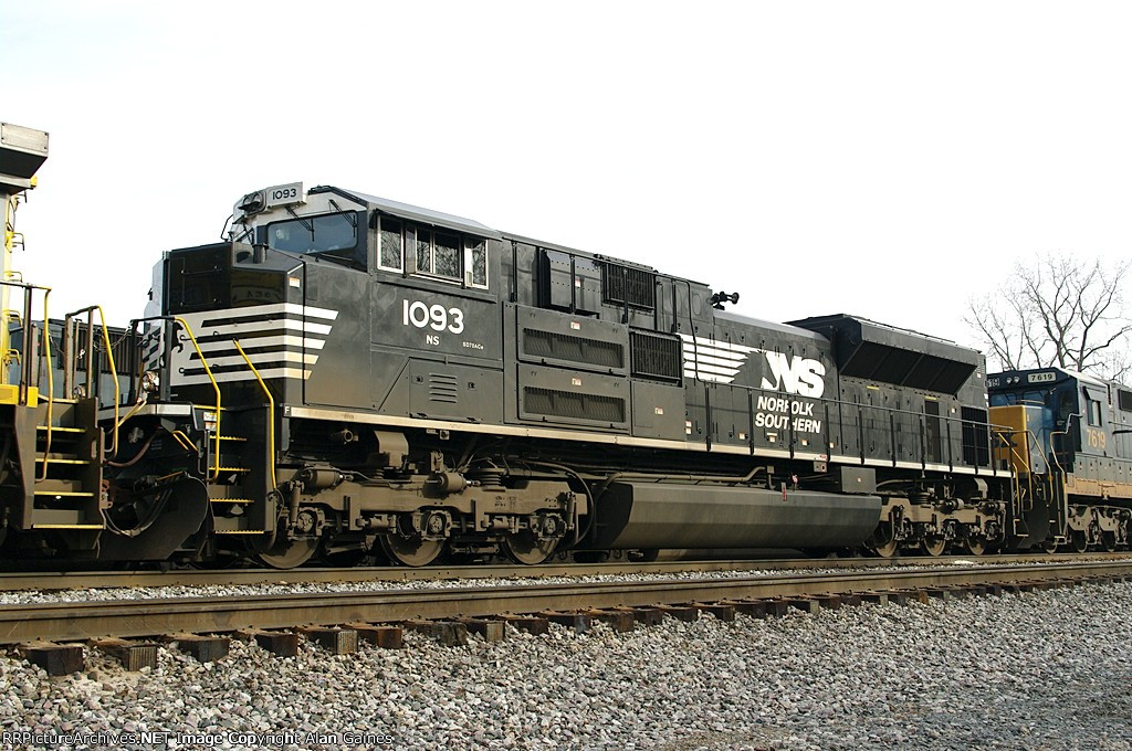 NS SD70ACe 1093