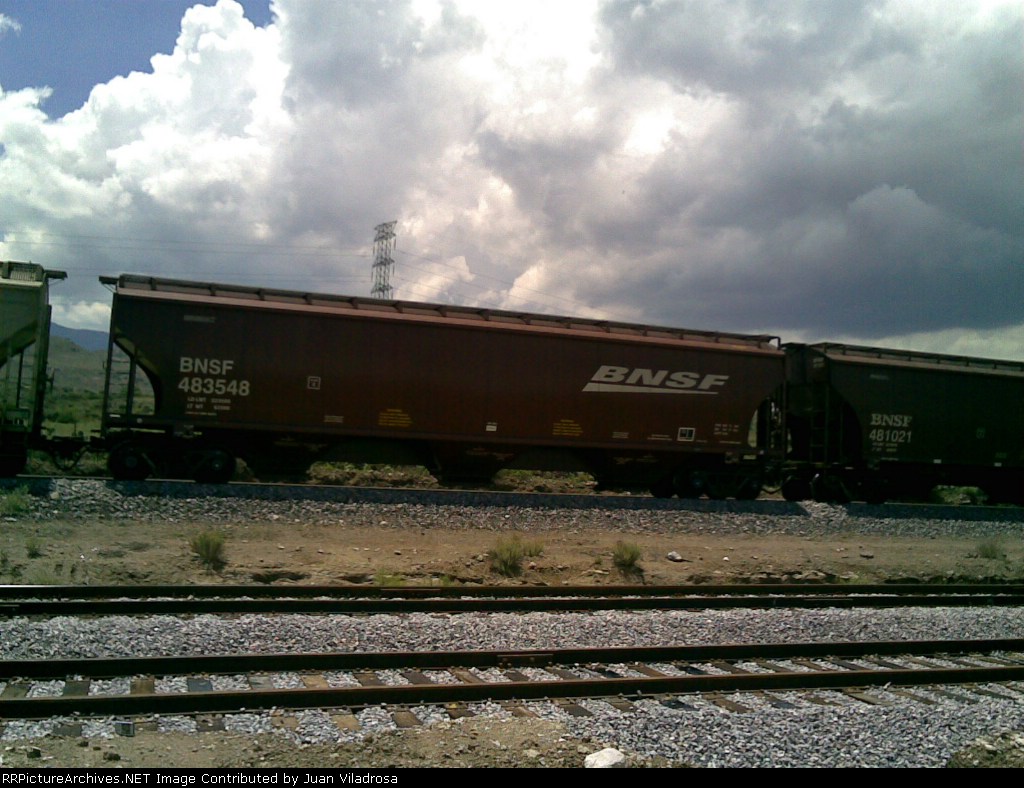 BNSF 483548