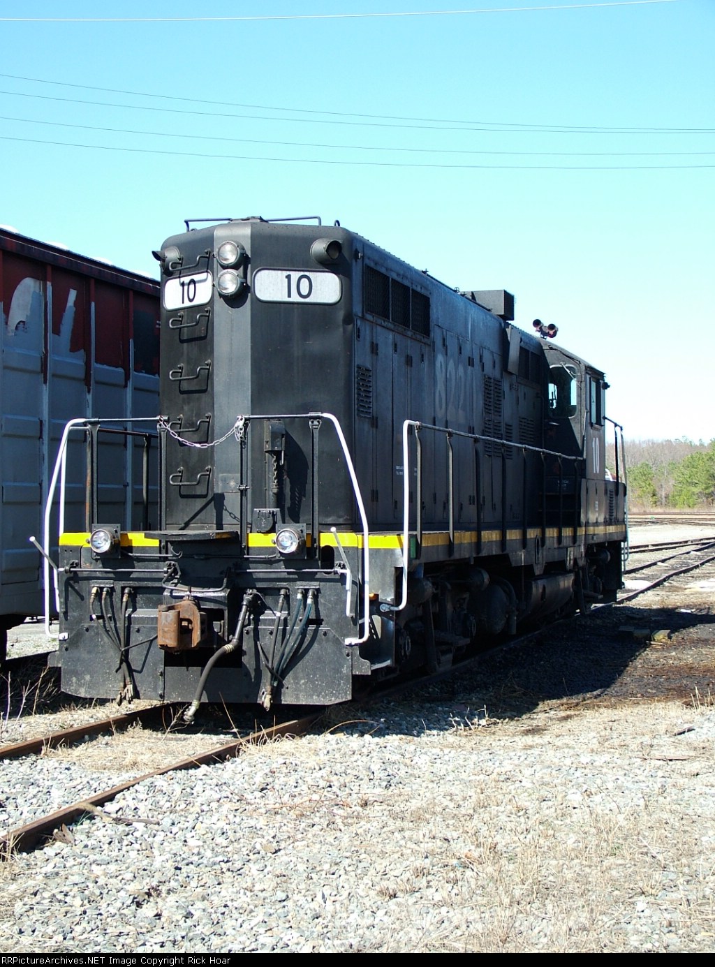 8220 didn't cover up so well.  Looks good in black.  They need a logo.