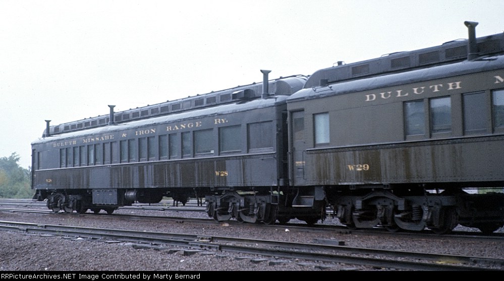 DM&IR W28 Was a Closed-end Observtion Car