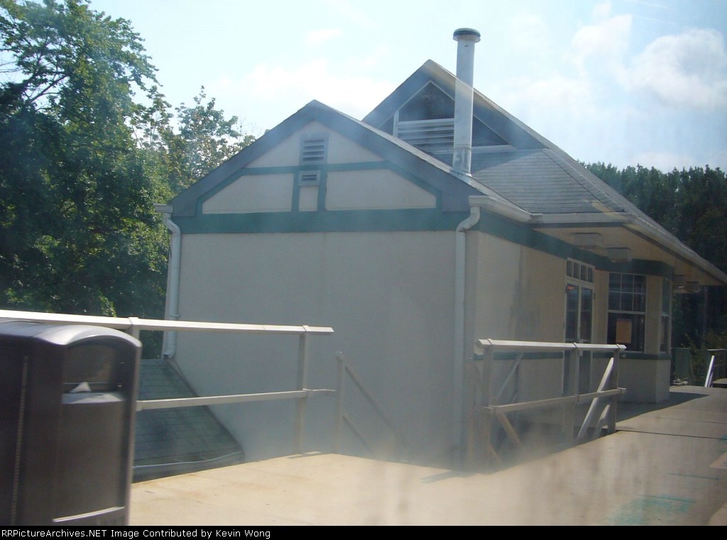 Plandome station, built 1909, rebuilt 1990