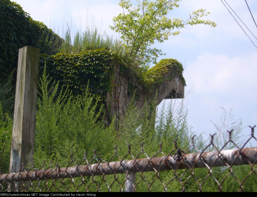 Westbound staircase at Bellaire station 