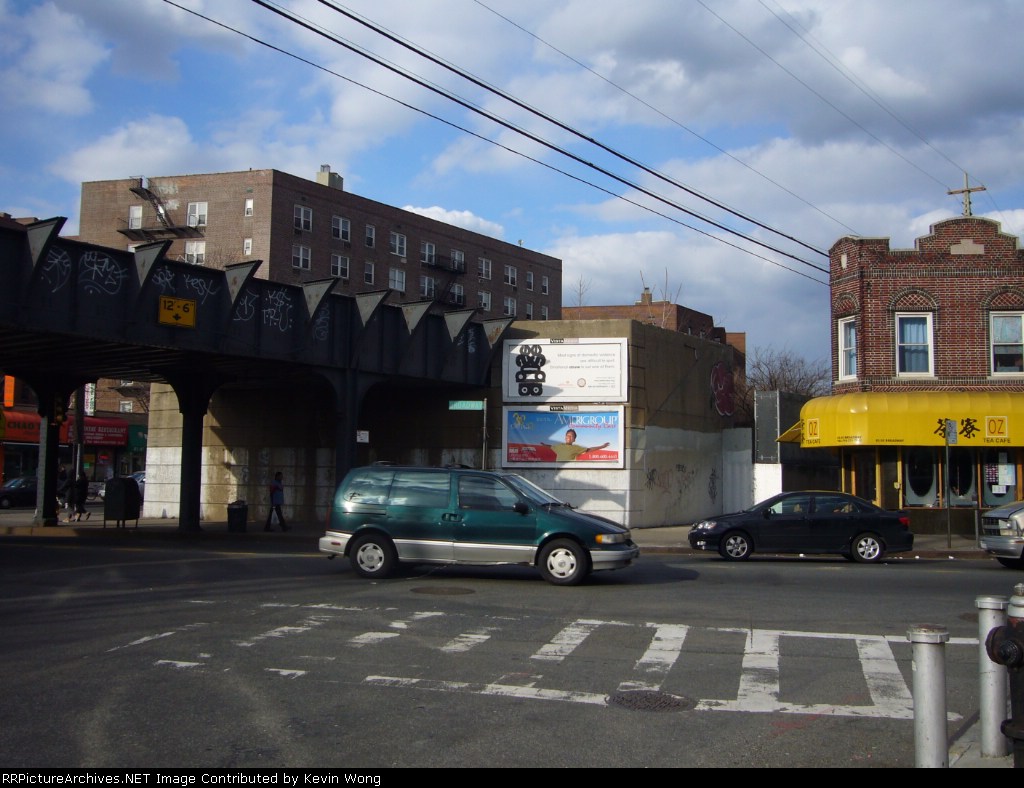 Site of Elmhurst station on Broadway