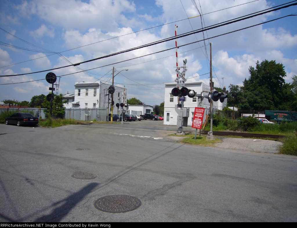 Glendale station (Montauk branch)