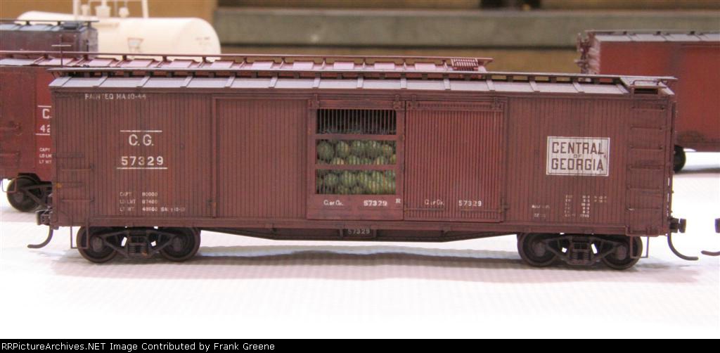 CofG 57329, 40' ventilated boxcar by Don Worthy