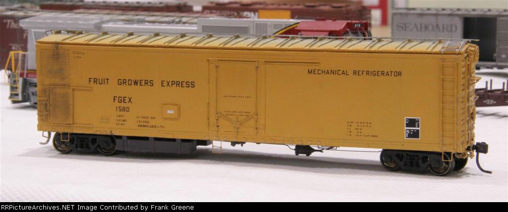 FGEX 1580 50' mechanical refrigerator car by Gary Wright
